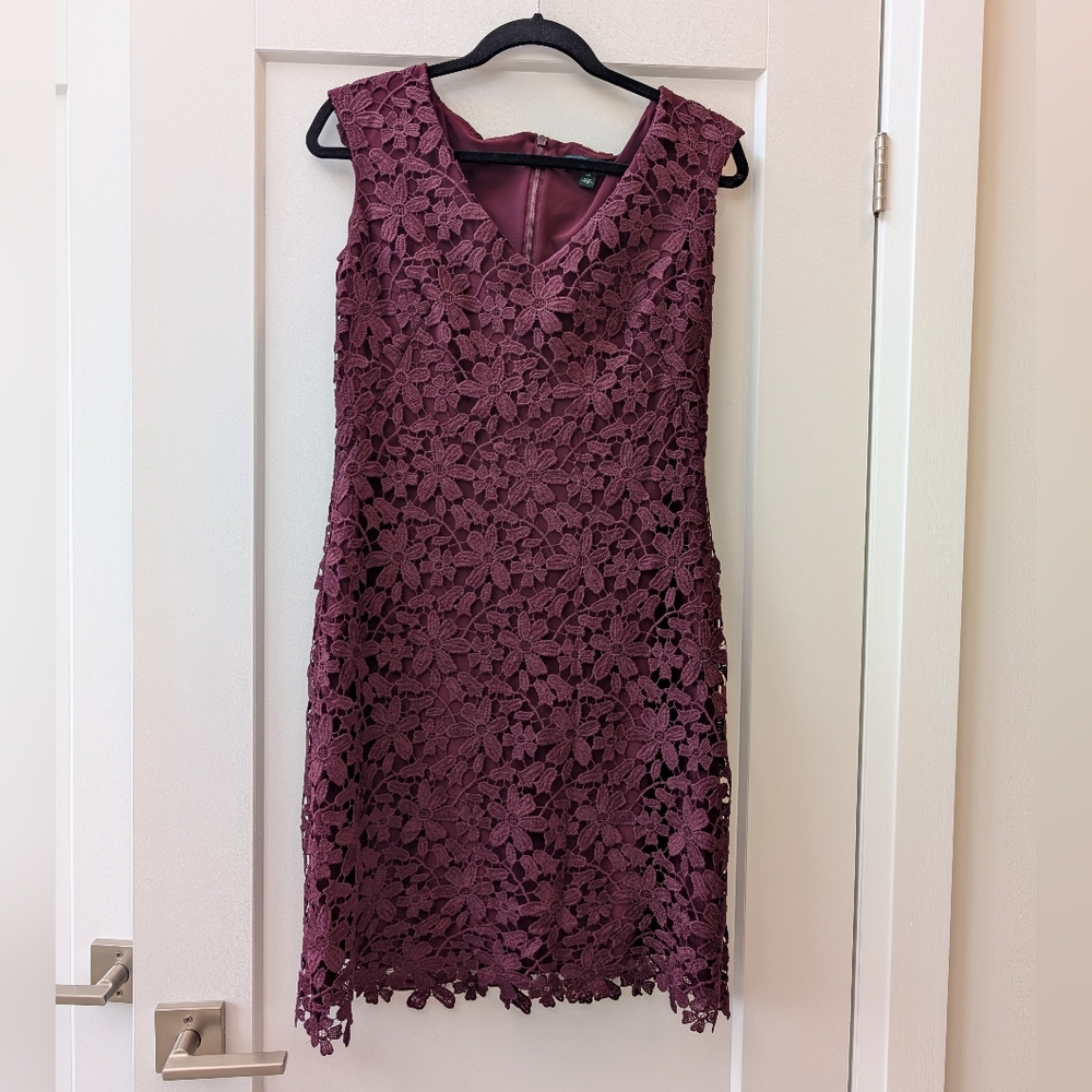 Lauren Ralph Lauren Floral Purple Dress with V-Neck Size 10